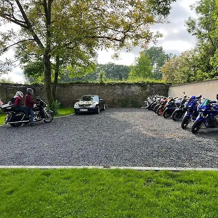 Les Anges Bed and Breakfast Oneux